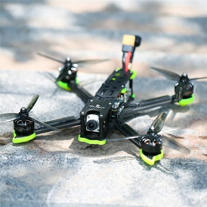 Fpv drone. Iflight nazgul5 v2. fpv дрон iflight nazgul5 hd. fpv drone iflight. fpv квадрокоптер freestyle.