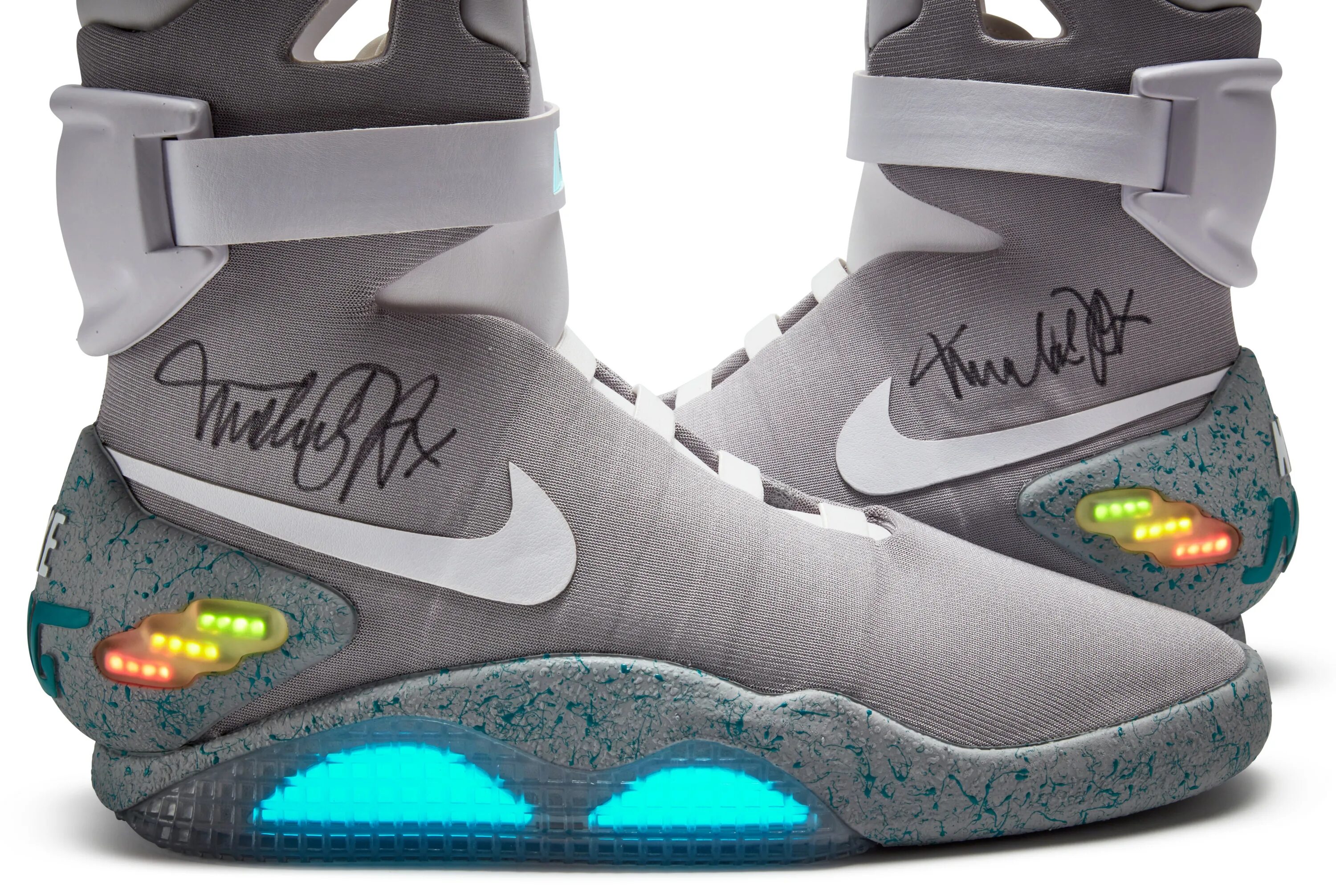 Nike назад. Кроссовки nike mag back to the future. Кроссовки марти макфлая nike. Nike назад. Кроссовки марти макфлая.