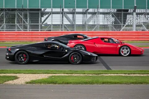 Ferrari Enzo Vs Fxx : Ferrari F40 vs. Ferrari F50 - The Awesomer