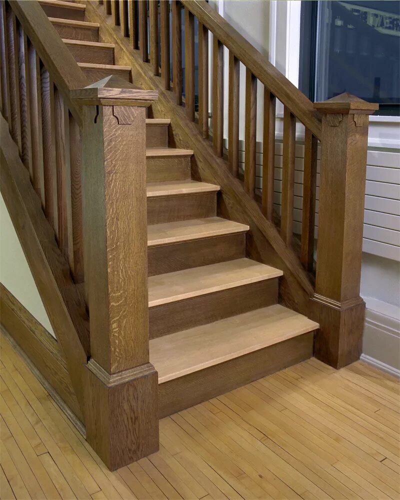 Деревянная лестница. Лестница из дерева. Деревянные ступеньки. Красивые деревянные лестницы. Купить лестницу из дуба