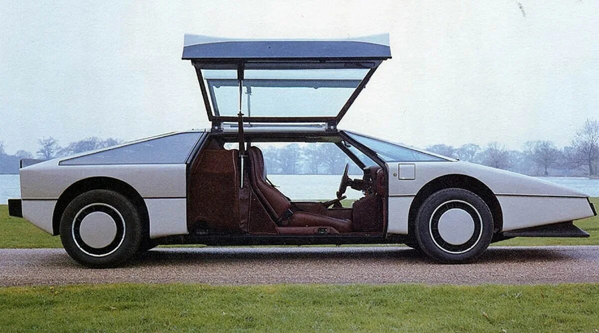 Ласточка машина. 1980 Aston Martin Bulldog. Aston Martin Bulldog 1979. Aston Martin 1980. Aston Martin Concept 1980.