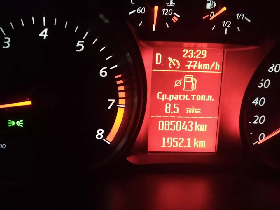 6 hdi обороты на 100 км/ч. 900 км бензин. Шевроле тахо расход. Тахо 2012 расход. Резерв бензина.