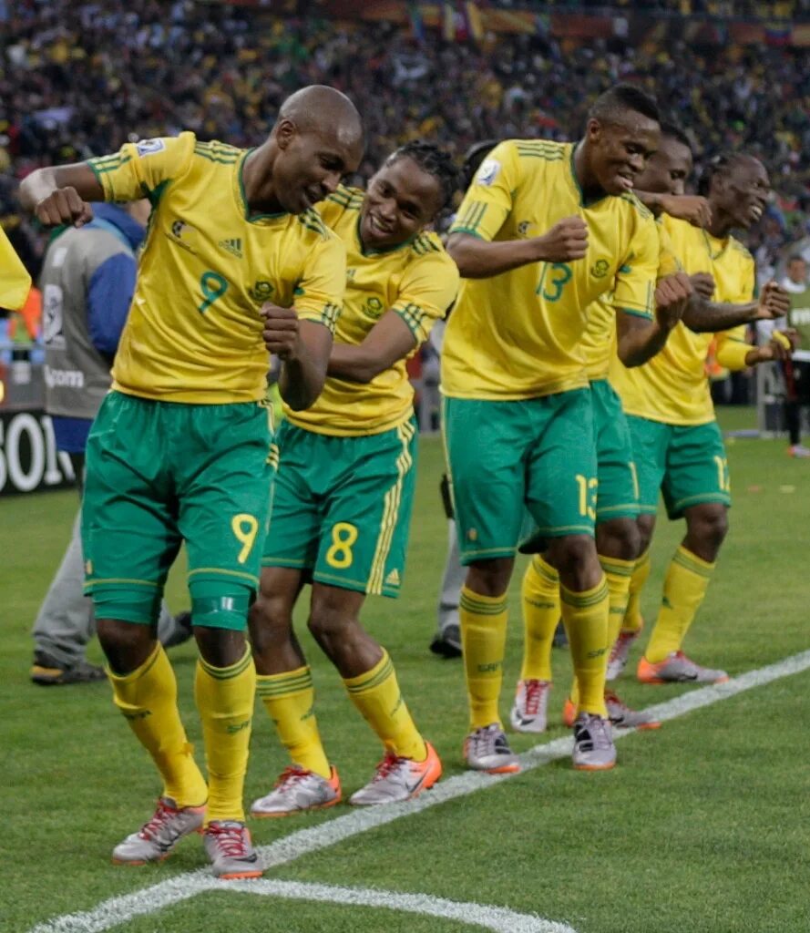 Чм 2010 сборная юар. Мексика юар. Соккер сити юар. Вратарь по футболу южная африка. Мексика юар.