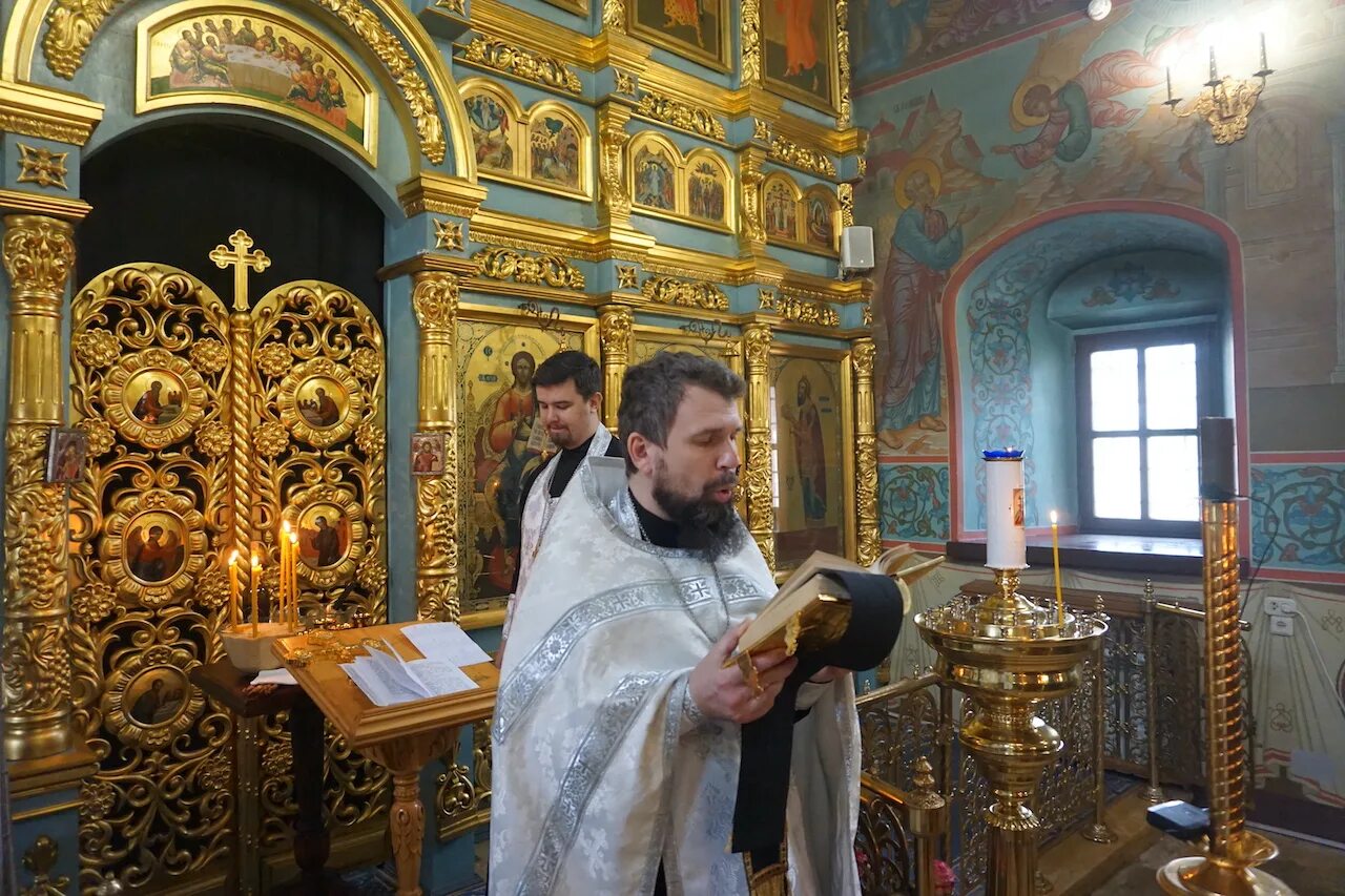 Служба в храмах чехова. Молодинский храм настоятель. Ходаево чехов церковь настоятель. Зачатьевская церковь в чехове. Анно зачатьевский храм г чехов расписание богослужений.