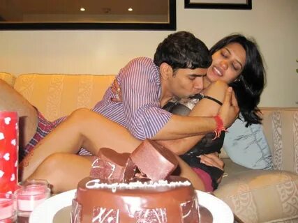 Newly Married Couple Honeymoon Photos.