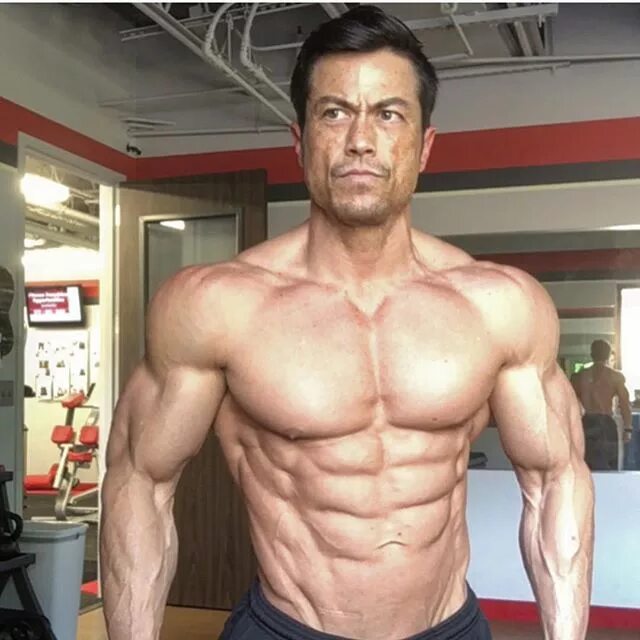 Атлет эктоморф. Сжечь жир и набрать мышечную массу. Эктоморф 80 кг. Сушка тела до и после. Сушка мышц.