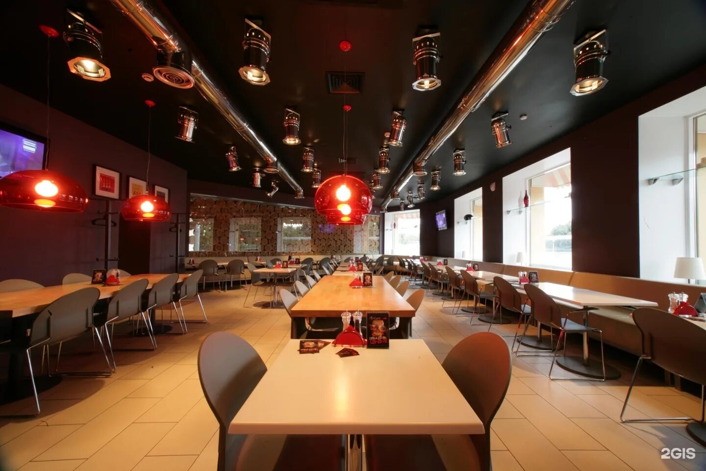 Пиццерия перцы красноярск. Перцы красноярье торговый центр. Барен перцы. Кафе октябрьское красноярск. Перцы красноярск взлетка.