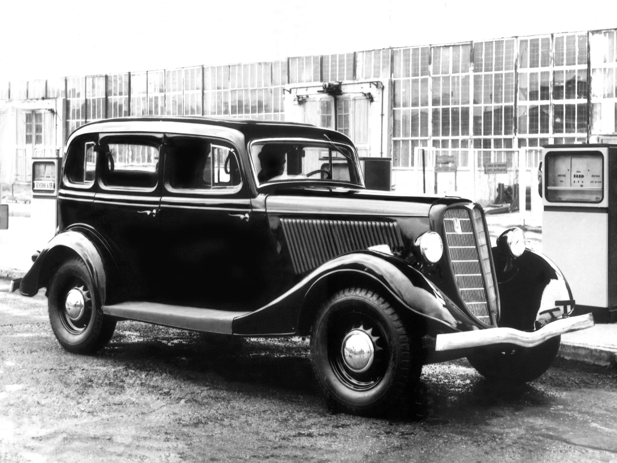 Легковушка первых пятилеток. ГАЗ м1 1934. ГАЗ м1 эмка. Советский автомобиль ГАЗ-м1. ГАЗ м1 эмка 1930.