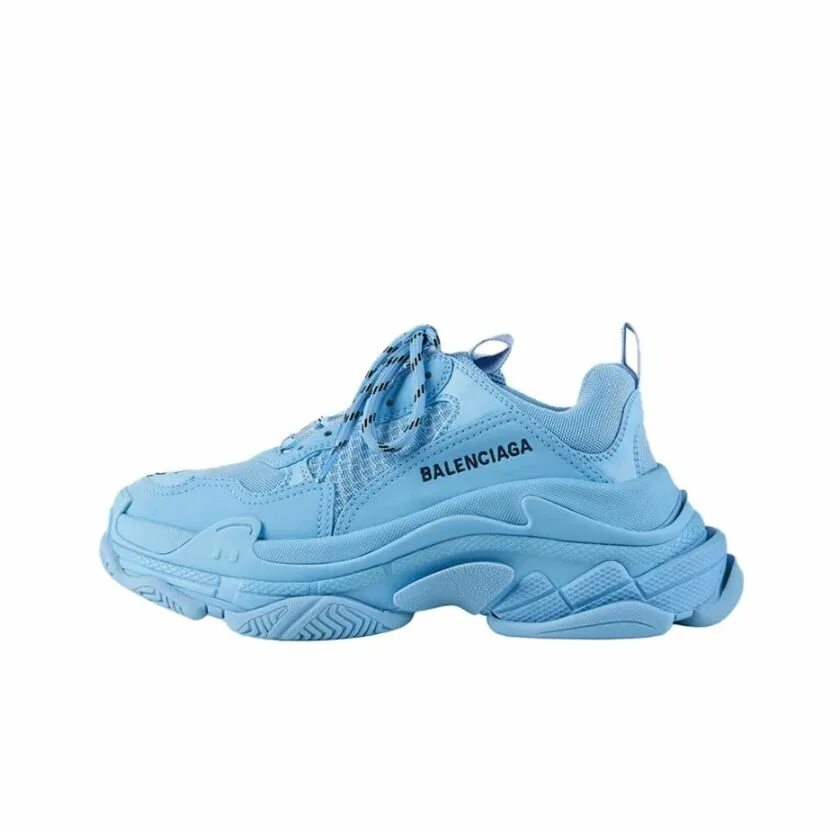 Синие баленсиага. Баленсиага голубые. balenciaga triple s голубые. balenciaga sneakers. balenciaga синие triple.