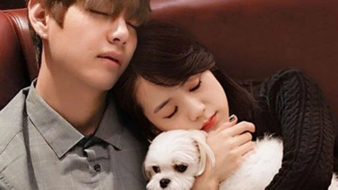 Taehyung and jisoo. Тэхен и джису ведущие. Джису и тэхен. Джису и тэхен. Джису и тэхен.