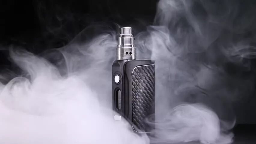 Vape stock. Синий дым. Пар дым. Электронные сигареты. Электронная сигарета на белом фоне.