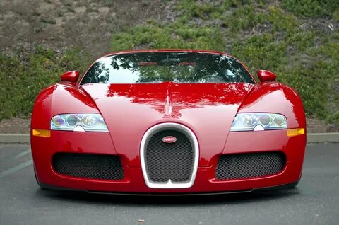 Красная bugatti