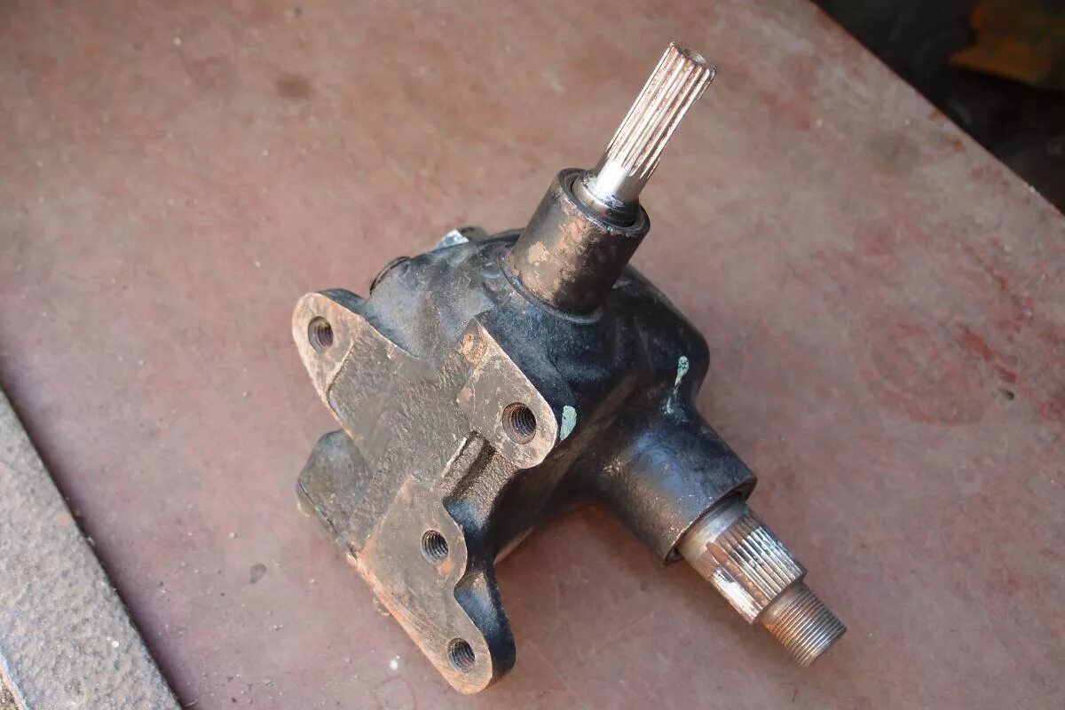 Рулевой редуктор уаз 469. Рулевой редуктор 469. Механизм рулевой 469-3400014-11. Рулевой редуктор уаз 469. Рулевой редуктор уаз 3151.