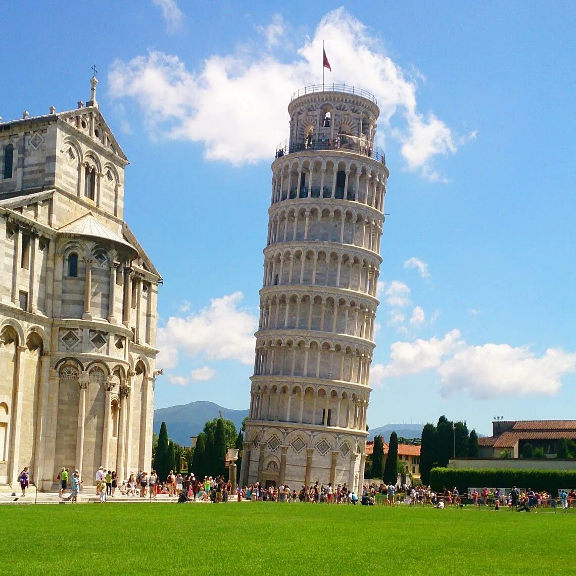 Какая башня изображена. Пизанская башня Италия. Достопримечательности Италии Пизанская башня. Пизанская башня (Пиза, Италия). Падающая башня Пизанская башня.