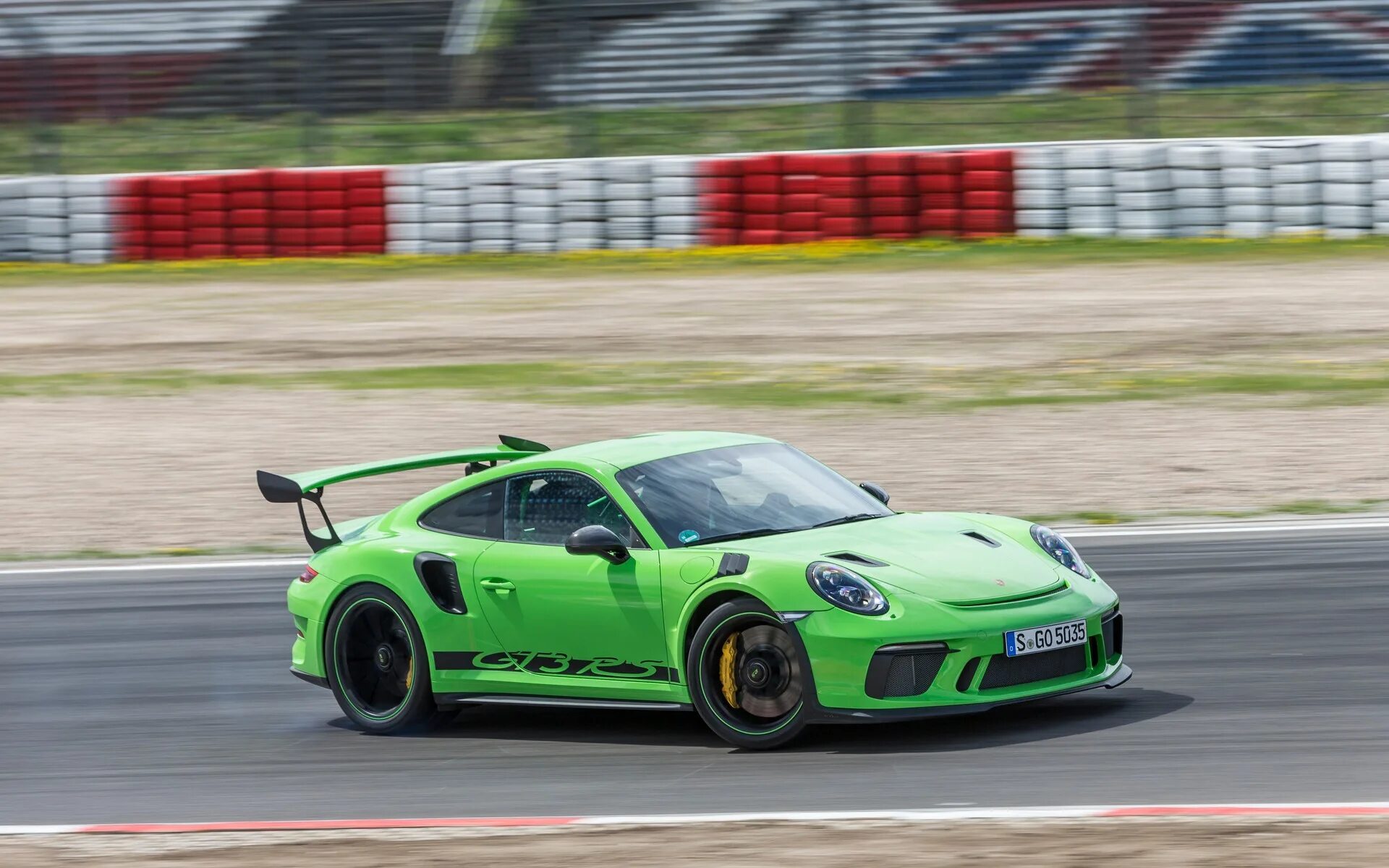 Реалми gt 3 купить. Porsche 911 gt3. Porsche 911 gt3 RS. Порше 911 гт3. Порше 911 991 gt3 RS.