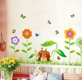 Рисунки на стенах в детском саду