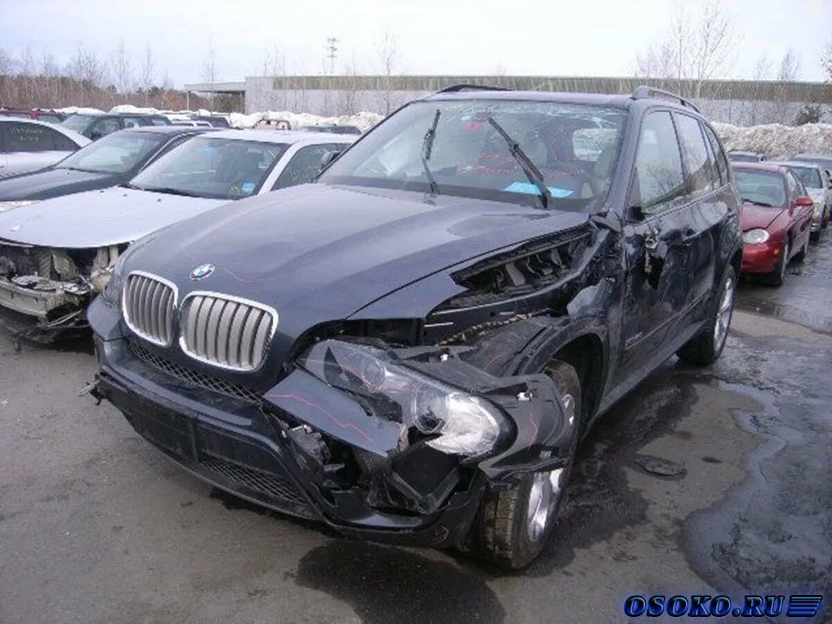 Продать бит авто. Битая бмв х6. битая bmw x5 m. бмв х6 разбитый. бмв х5 битая.