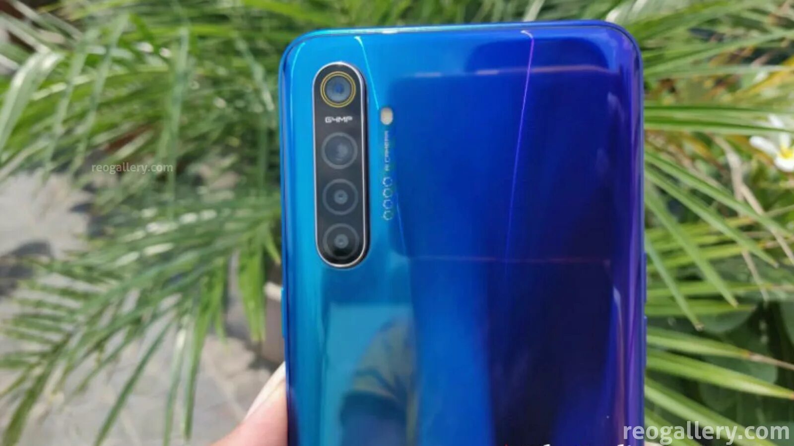 Реалми контакты на экран. Смартфон Realme XT 6.4". Realme XT камера. Realme XT 4 камеры. Realme XT синий.