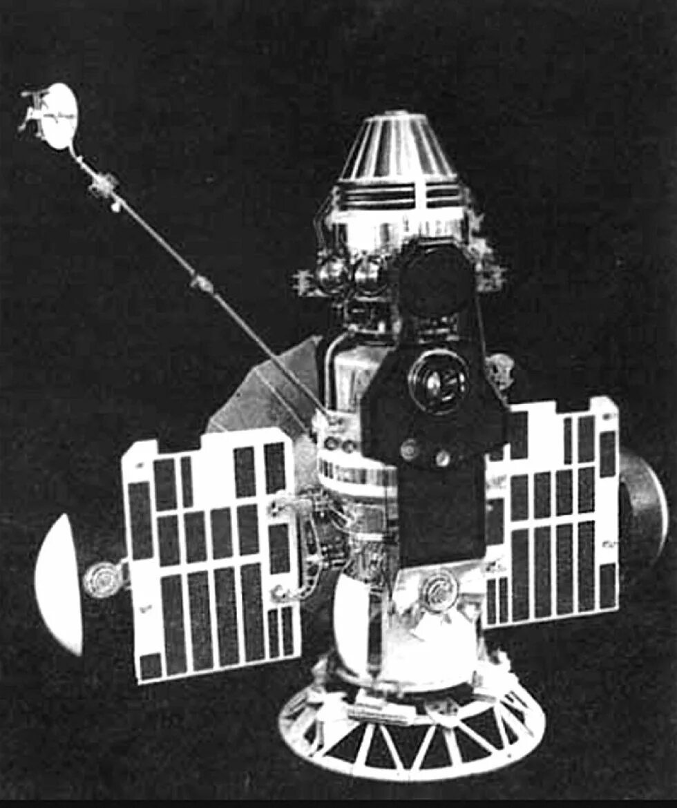 Запуск первой в мире автоматической межпланетной станции