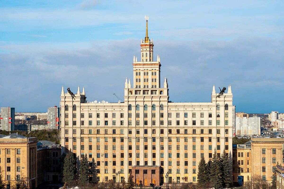 Юургу челябинск. Главное здание юургу. South ural university. Юургу южно-уральский. Южно-уральский государственный университет, г.