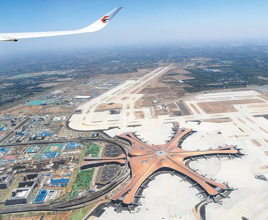 Пекин кэпитал аэропорт. Аэропорт пекин пеки́н-шоуду́. Самый большой аэропорт в мире дасин. Пекин pkx. Аэропорт пекин дасин стройка.