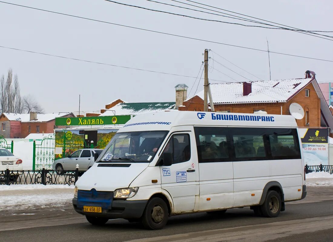 Киргиз мияки стерлитамак автобус. Мерседес Бенц 904/663 413. Автобус Стерлитамак. Заказные автобусы Стерлитамак большие. 40 Маршрутка Стерлитамак.