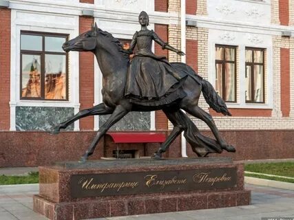 Памятник елизавете петровне