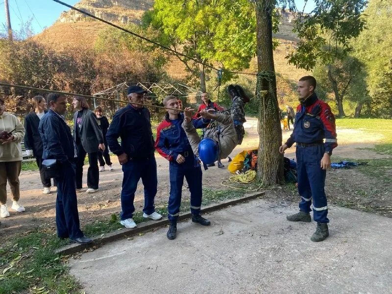 Кчр гбпоо. Карачаево-черкесский индустриальный колледж. Кчр гбпоо политехнический колледж г карачаевска. Оренбургский электротехнический колледж. В черкесске колледж повар кондитер.