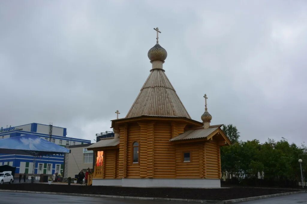 Новый храм Мурманская область. Храм всех святых Мурманск. Рудник Церковь. Новая Церковь в Мурманске.