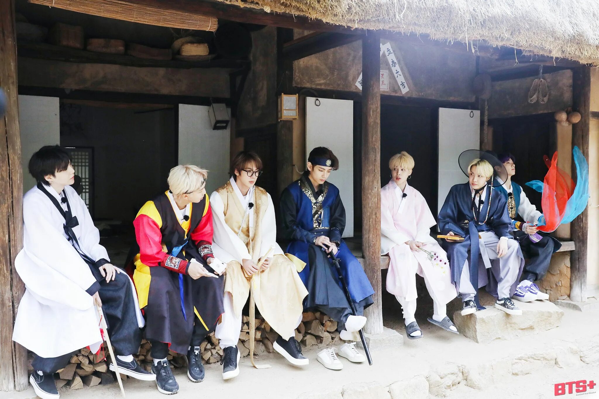 Bts run 40. Run bts behind. Run bts behind. Behind the scenes bts. Run bts behind.