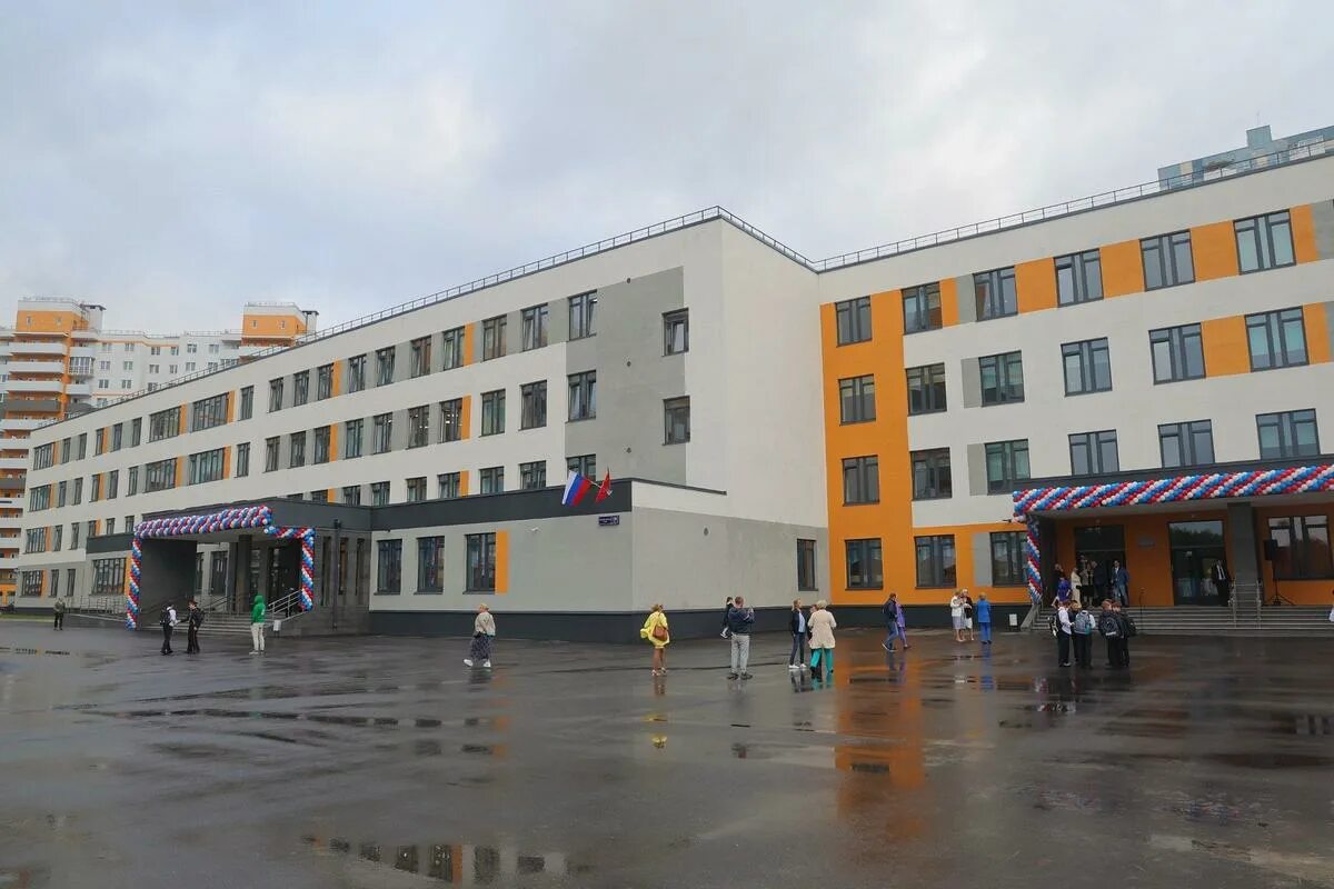 Школа 475 парголово фото. 475 школа выборгского. 475 школа выборгского. Школа 475 парголово. Школа 475 парголово.