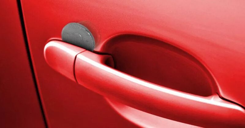 You your car here. Дверь машины. Двери машины крупным планом. Красная ручка для двери. Car Door Handle.
