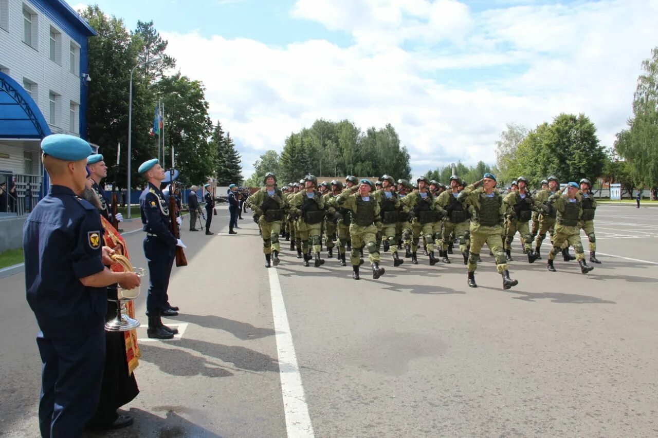 31 Гвардейской десантной бригаде ВДВ.. 38 Бригада ВДВ Медвежьи озера. 38-Ая Гвардейская бригада управления воздушно-десантных войск. 38 Бригада управления ВДВ Медвежьи.