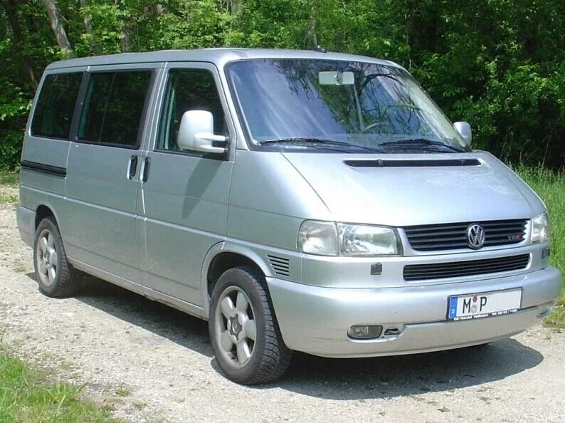 Т4 машина. Фольксваген Транспортер т4. Volkswagen t4 2000—2003. Volkswagen t4 2000. Volkswagen Transporter t4 минивэн.