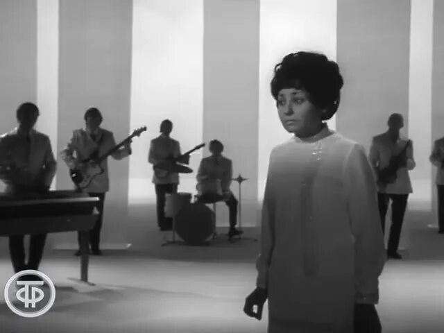 ведищева олень. аида ведищева в молодости. первая исполнительница песни лесной олень. аида ведищева в молодости. аида ведищева фото.