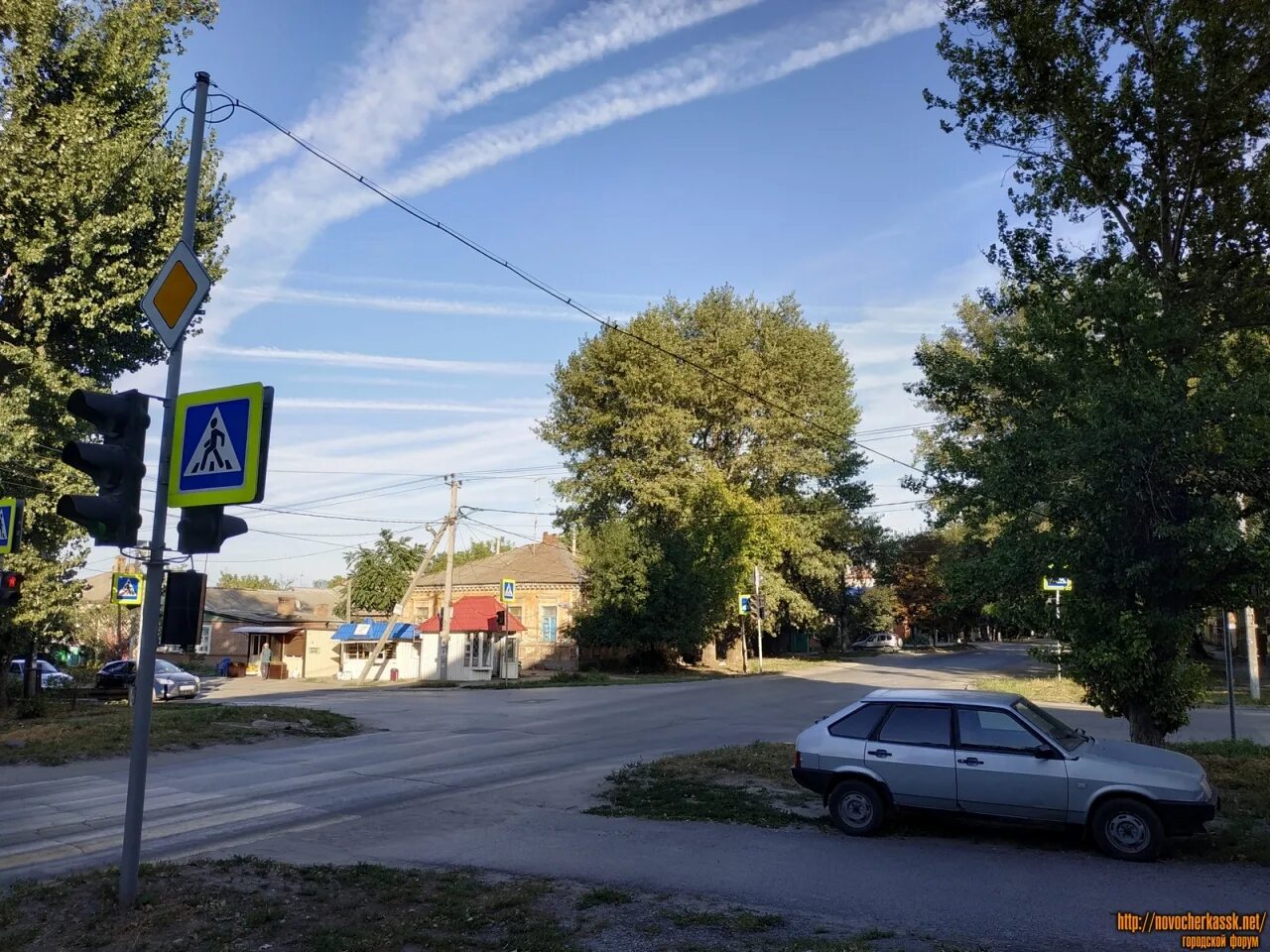 Перекресток Новочеркасск. Маяковского 60 Новочеркасск. Перекресток Новочеркасск Платовский. Улица Фрунзе Новочеркасск. Новочеркасск батайск