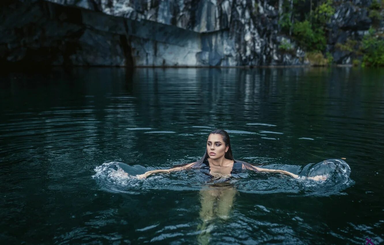 Жена вода 4