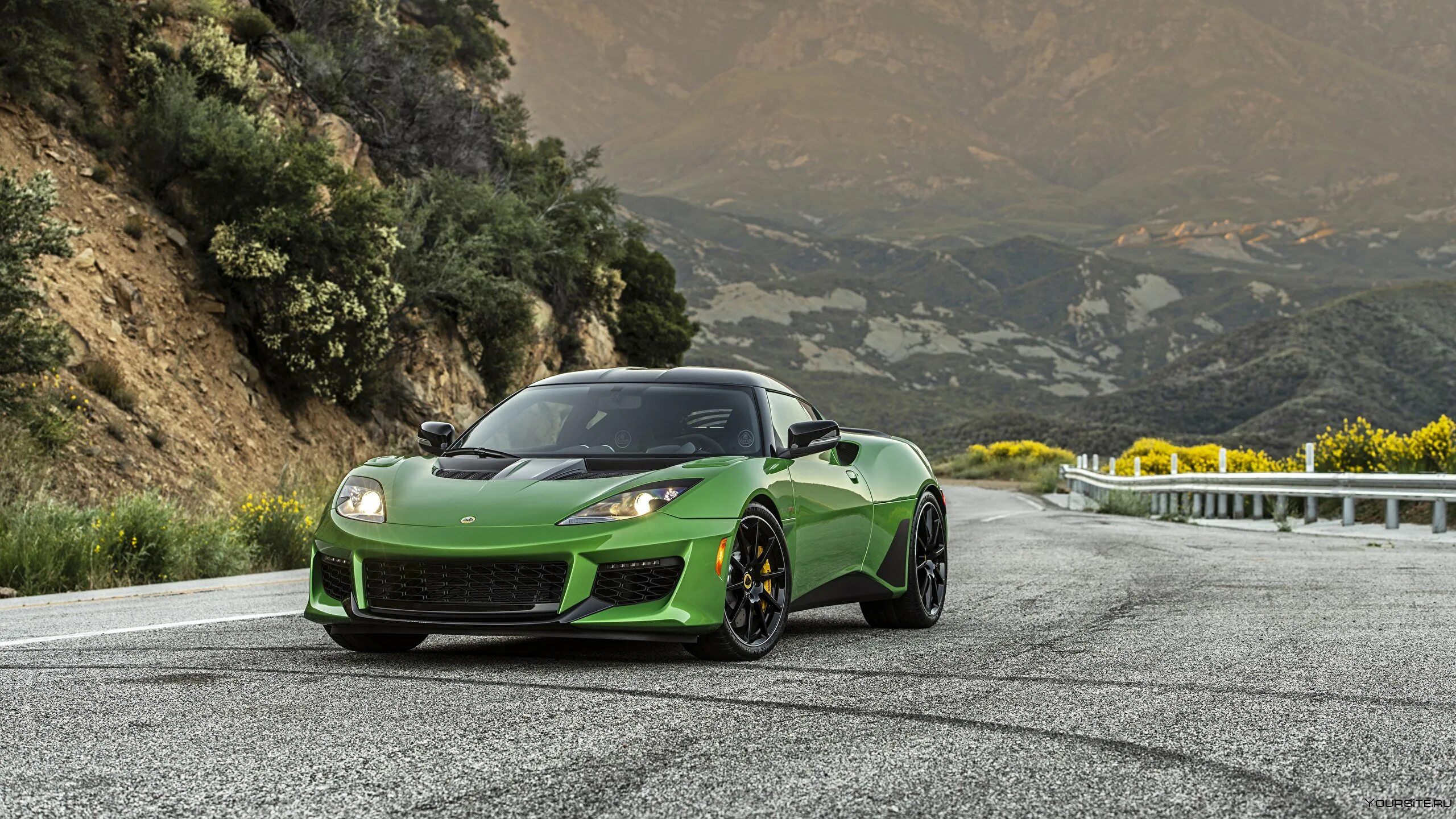 Зеленая машина фото. Lotus Evora Green. Фильм где есть зеленый Лотус.