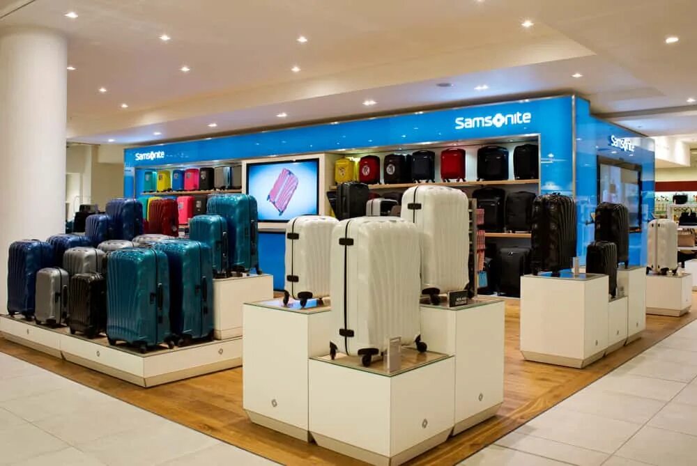 Аутлет чемоданов. Samsonite в анталии. чемоданы samsonite в аутлет внуково. аутлет пулково санкт-петербург магазин чемоданов samsonite.