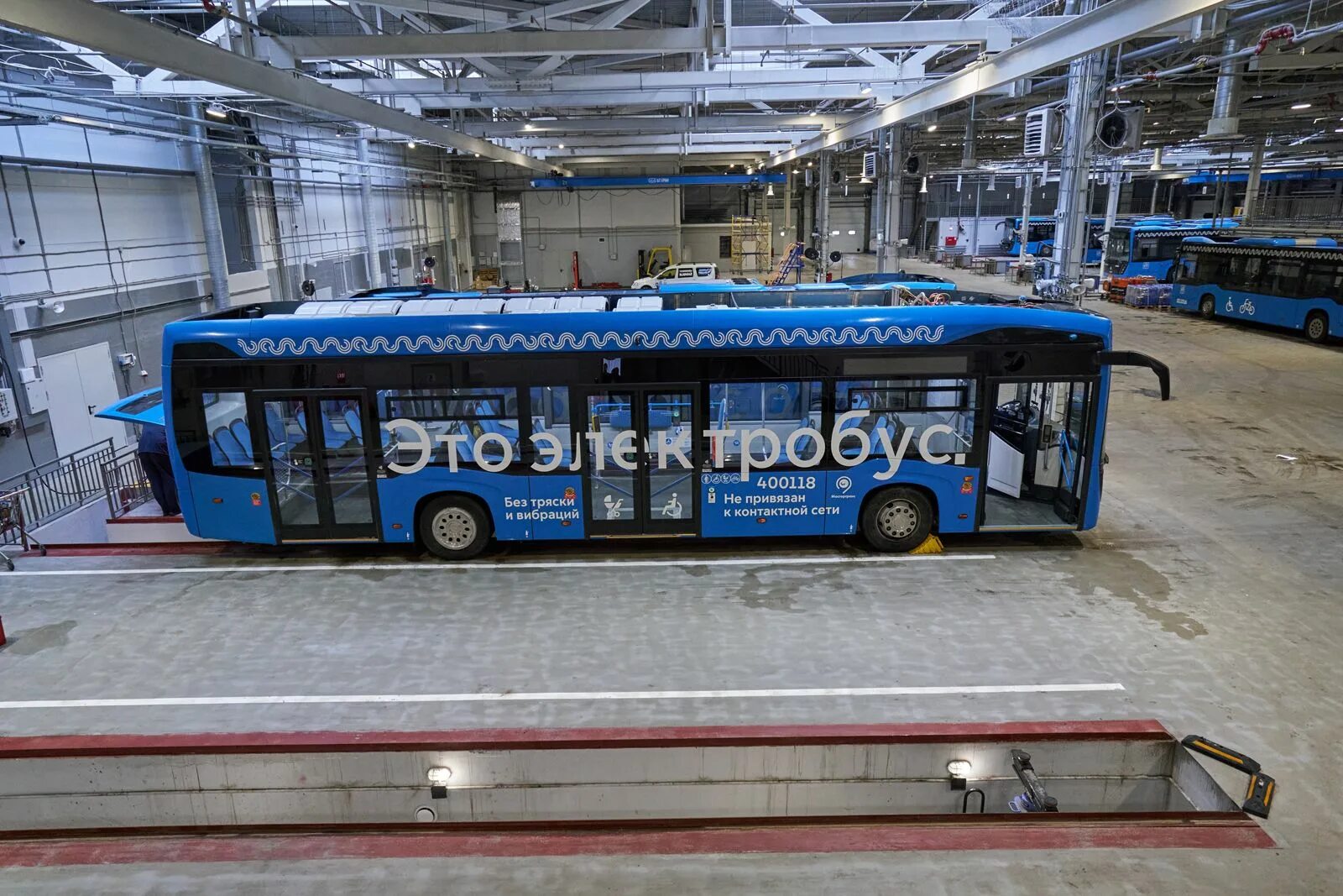 Таганрогский электробус. Электробус в огне. Новый электробус в петербурге 2024. Синара электробус. Электробус камаз-6282 сбоку.
