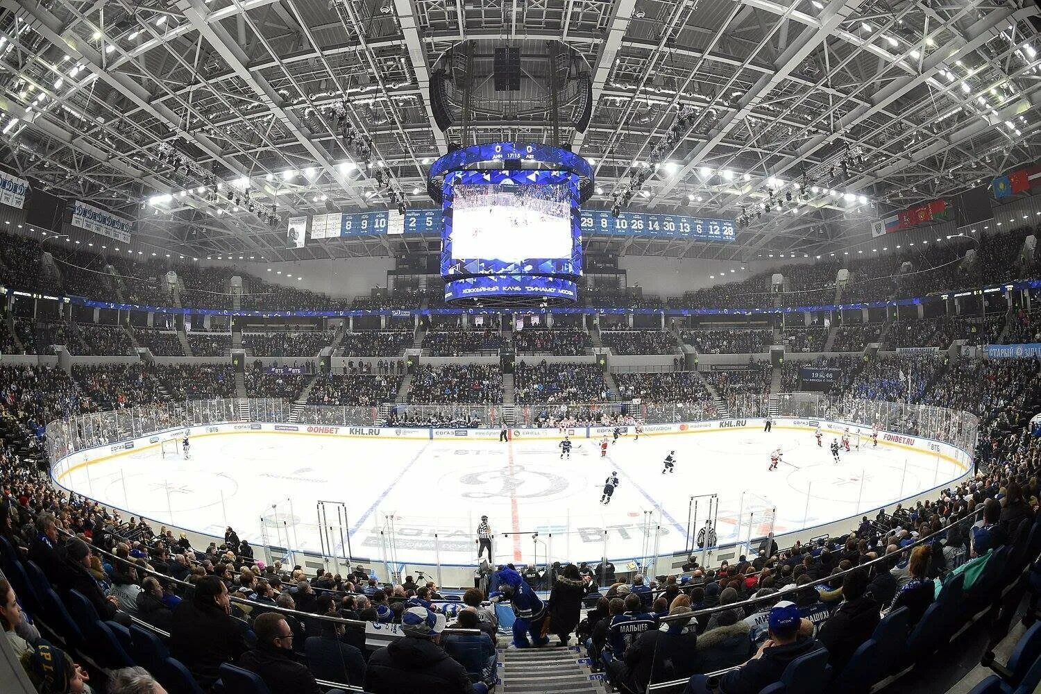 Втб арена ледовый дворец. Хоккейная арена динамо москва. Москва ленинградский проспект 36 втб арена. Стадион динамо хоккейная арена. Втб хоккейная арена.