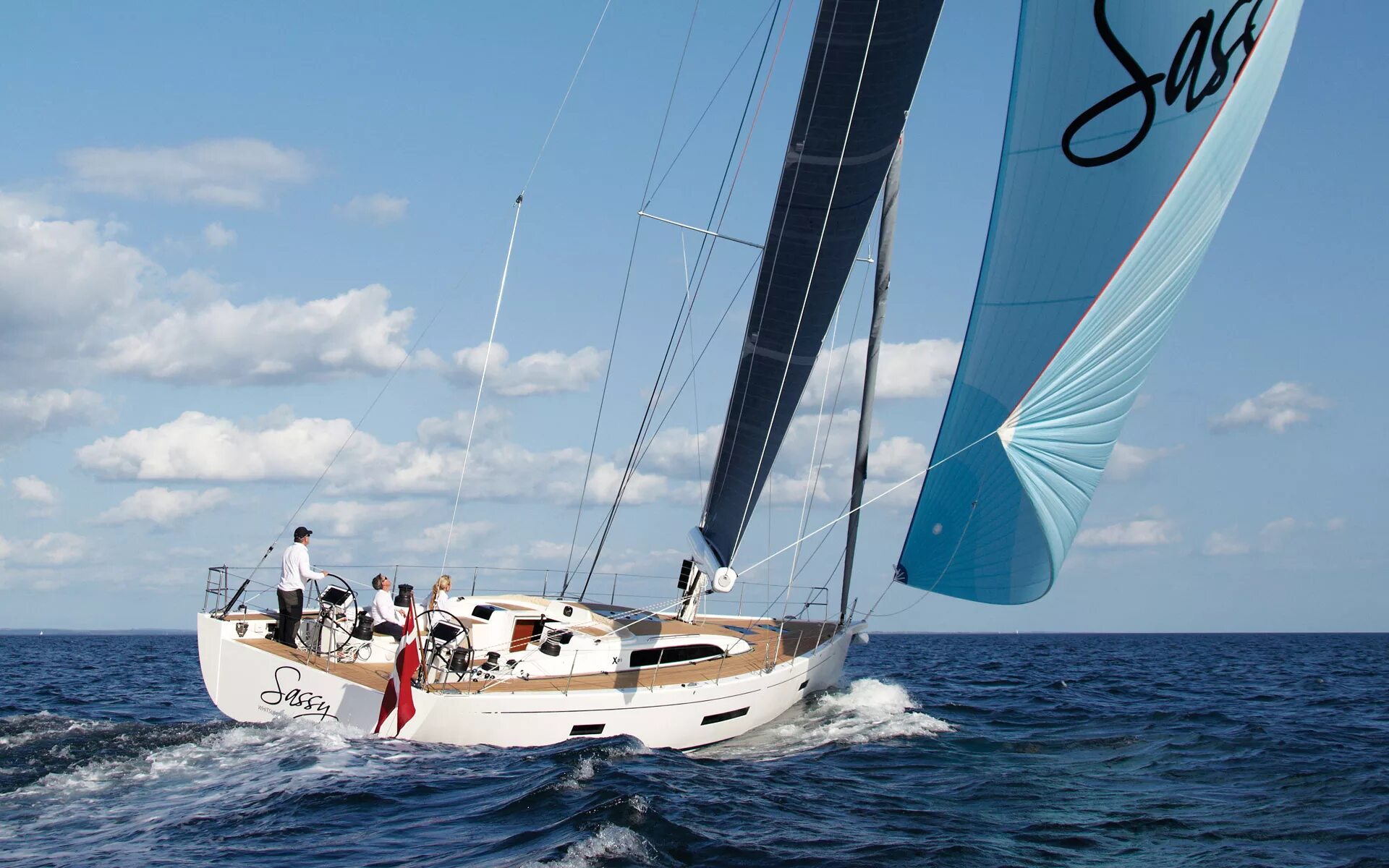 X sailing. Ижевская регата 2-4 сентября. X sailing. Регата s3. Виндсерфер брюнетка.