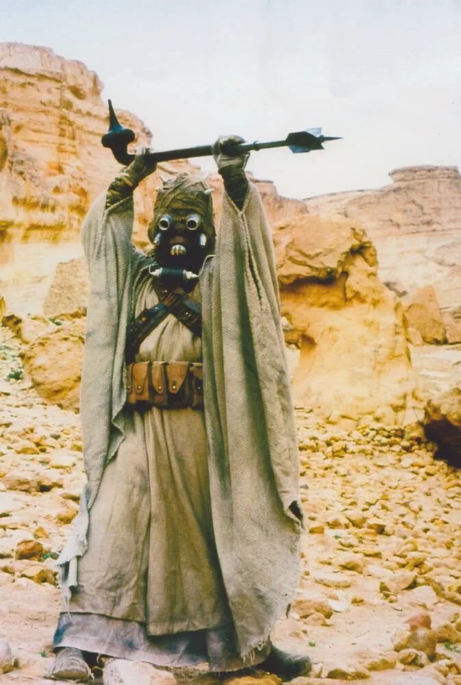 Песок псаммотерапия. The sand people. Татуин таскены. The sand people. The sand people.