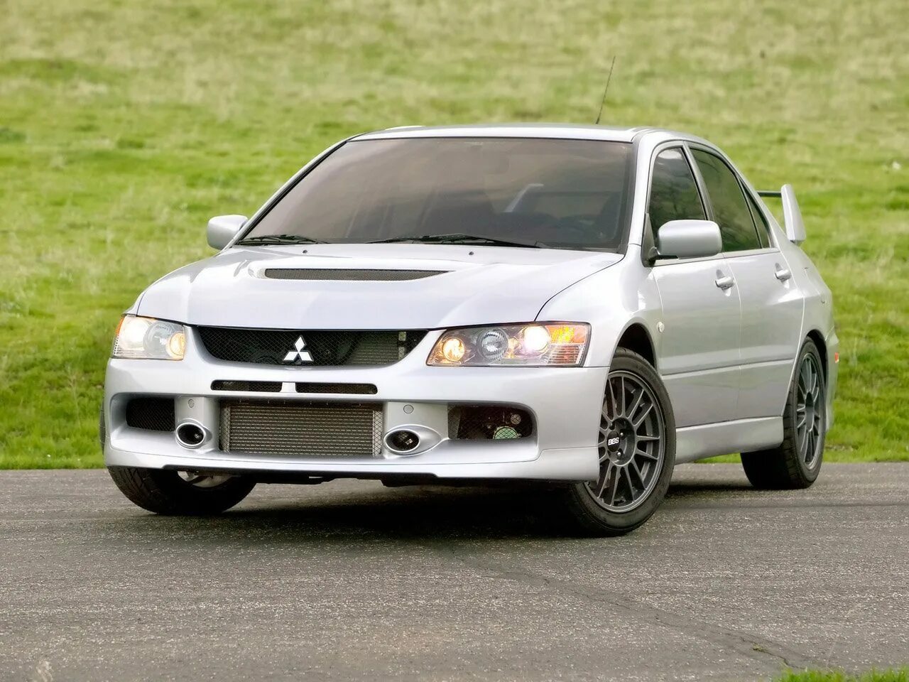 Mitsubishi car. Митсубиси Лансер Эволюшн. Мицубиси Лансер Эво 9. Mitsubishi Lancer Evolution 2006. Mitsubishi Lancer EVO 2006.