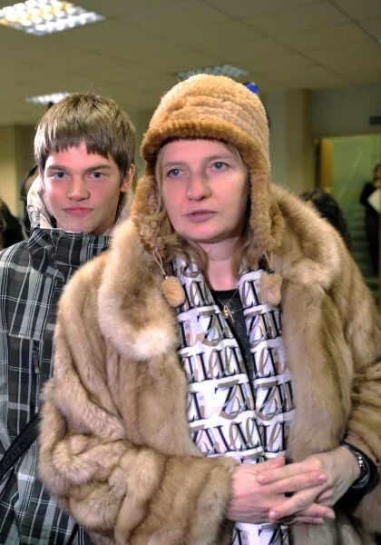 Иван касперский украли. Похитители сына. Иван касперский украли. Ярослав нистратов 37. Похитители сына.