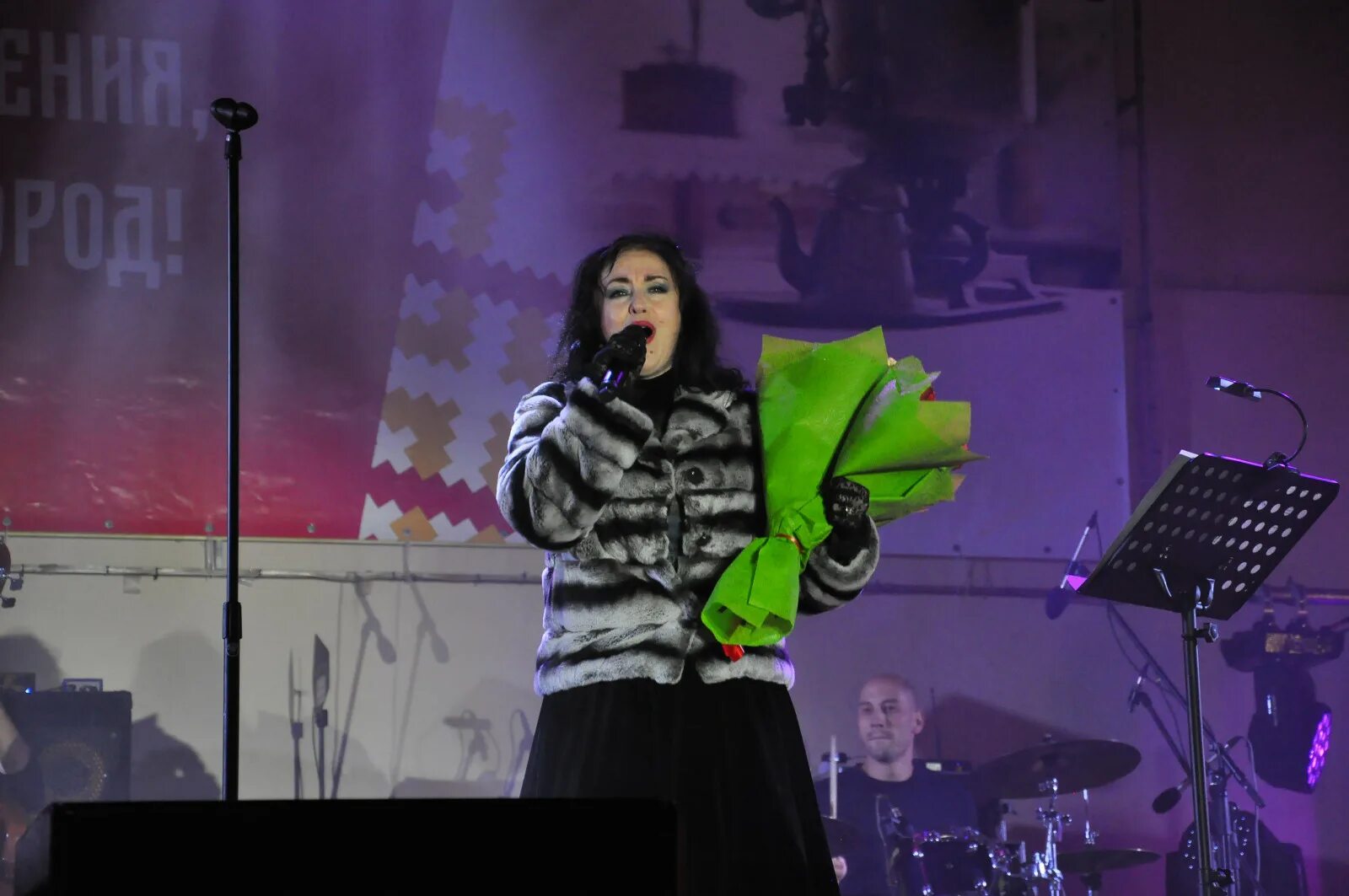 имя певицы гвердцители