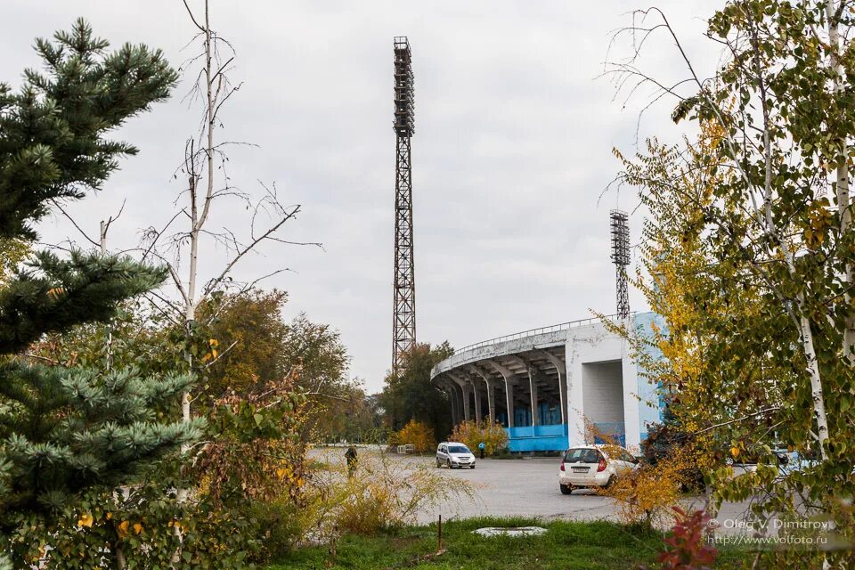 Центральный стадион волгоград. Парк Центральный стадион Волгоград. ЦПКИО Волгоград СССР. Парк ЦПКИО Волгоград. Центральный стадион Волгоград старый.