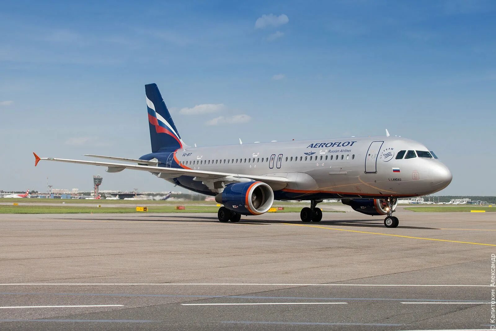 Эйрбас 320. Самолёт Аэробус а320. Airbus a320neo Аэрофлот. Аэробус а320 Аэрофлот. Самолёт Аэробус а320 Аэрофлот.