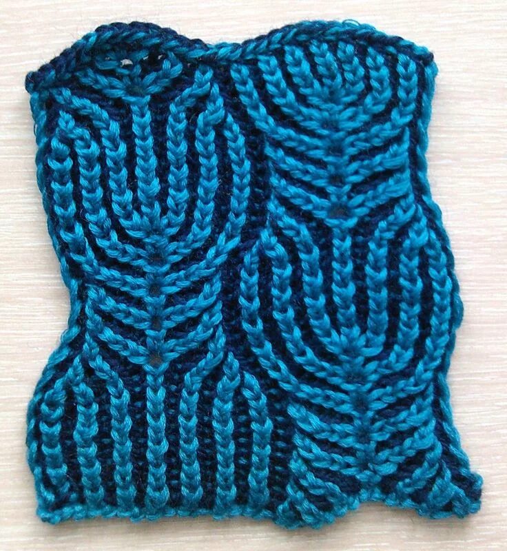 Техника бриошь крючком. Косы Бриошь. Узоры Бриошь. Резинка Бриошь. Узор Бриошь змейка.