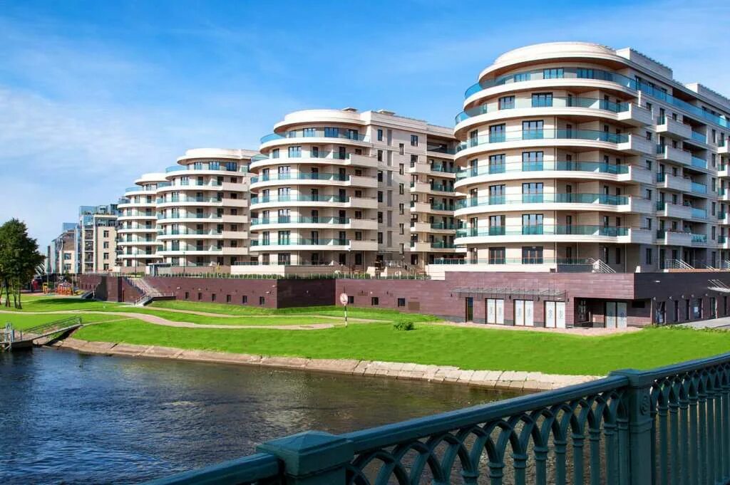 Пулковский вязовая ул 8 отзывы. Жк привилегия крестовский остров. Крестовский остров вязовая улица. Супермаркет пулковский. Жк на крестовском острове санкт-петербург.